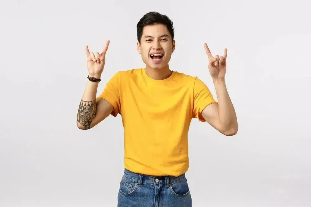 10 Stylish Ways to Rock an XL T-Shirt: From Casual to Glamorous